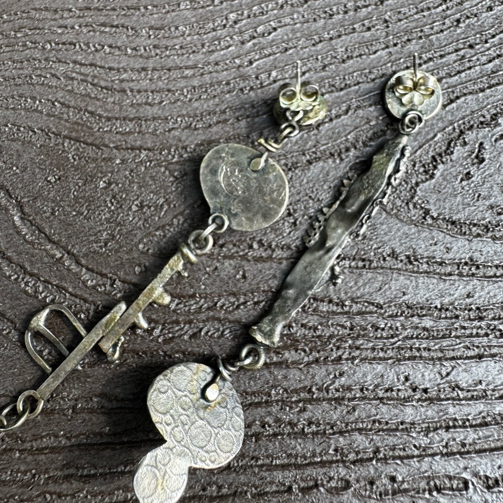 Unique Sterling Silver Earrings with carved Lemon Quartz and Tourmaline - Picture 8 of 8